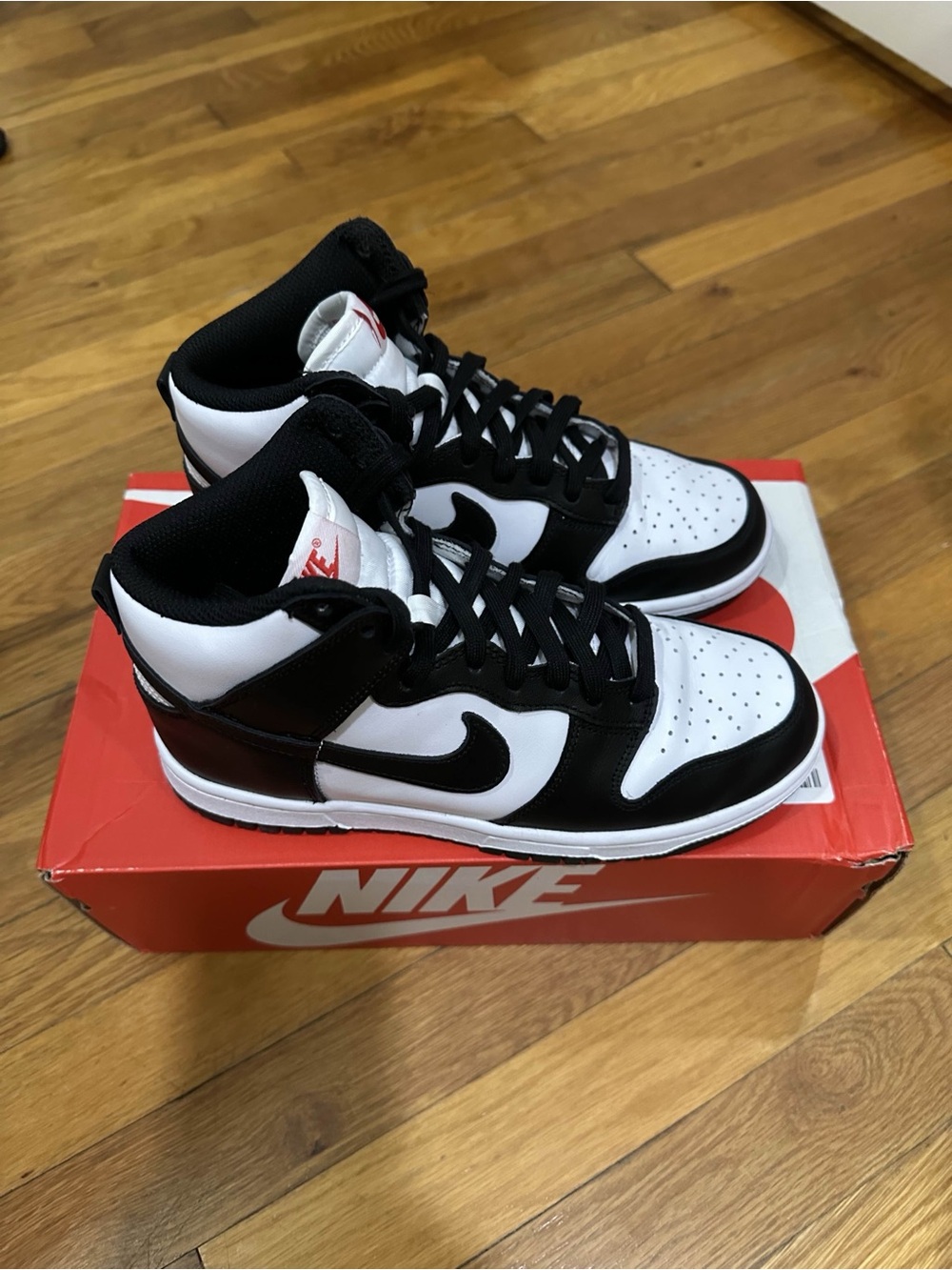 *Used* Nike Dunk High Women White Black (DD1869-103) Size 6.5W